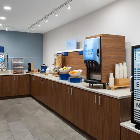 Holiday Inn Express & Suites Midwest City By Ihg Esterno foto