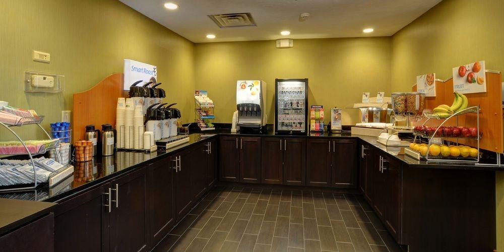 Holiday Inn Express & Suites Midwest City By Ihg Esterno foto