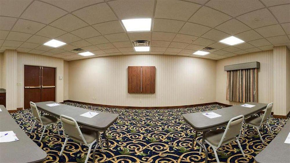 Holiday Inn Express & Suites Midwest City By Ihg Esterno foto