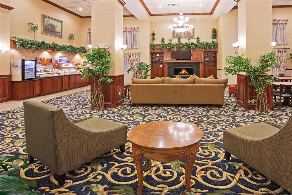 Holiday Inn Express & Suites Midwest City By Ihg Interno foto