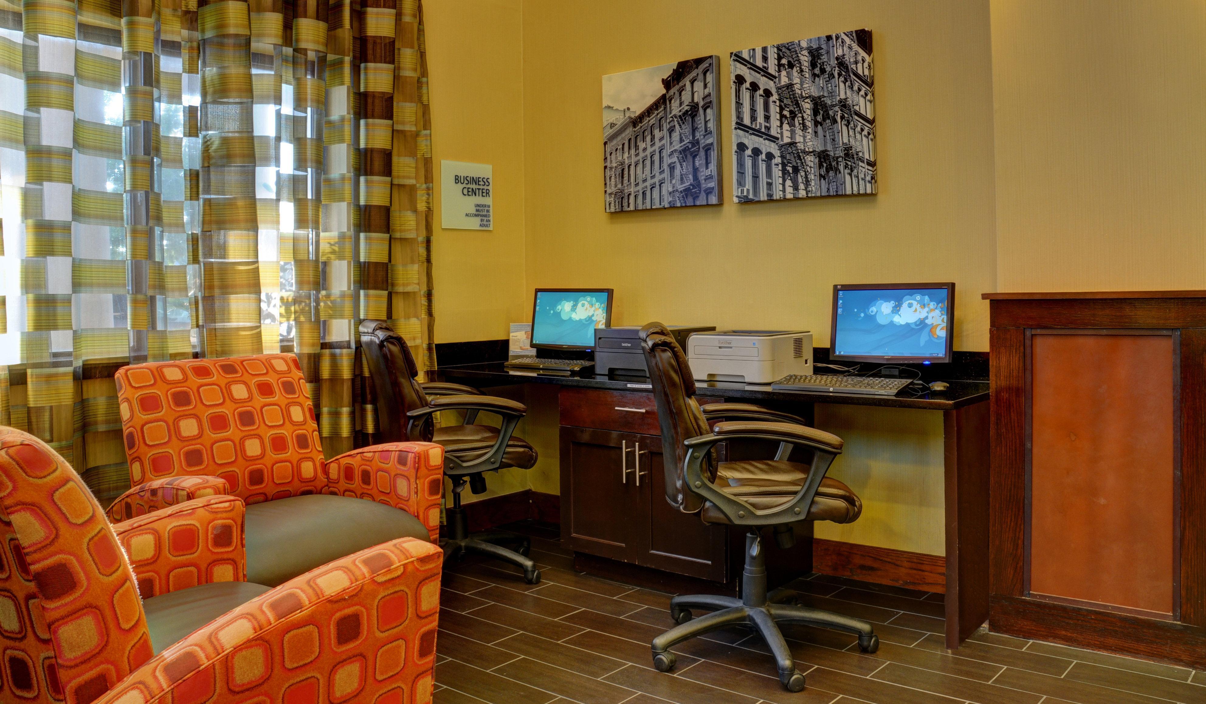 Holiday Inn Express & Suites Midwest City By Ihg Esterno foto