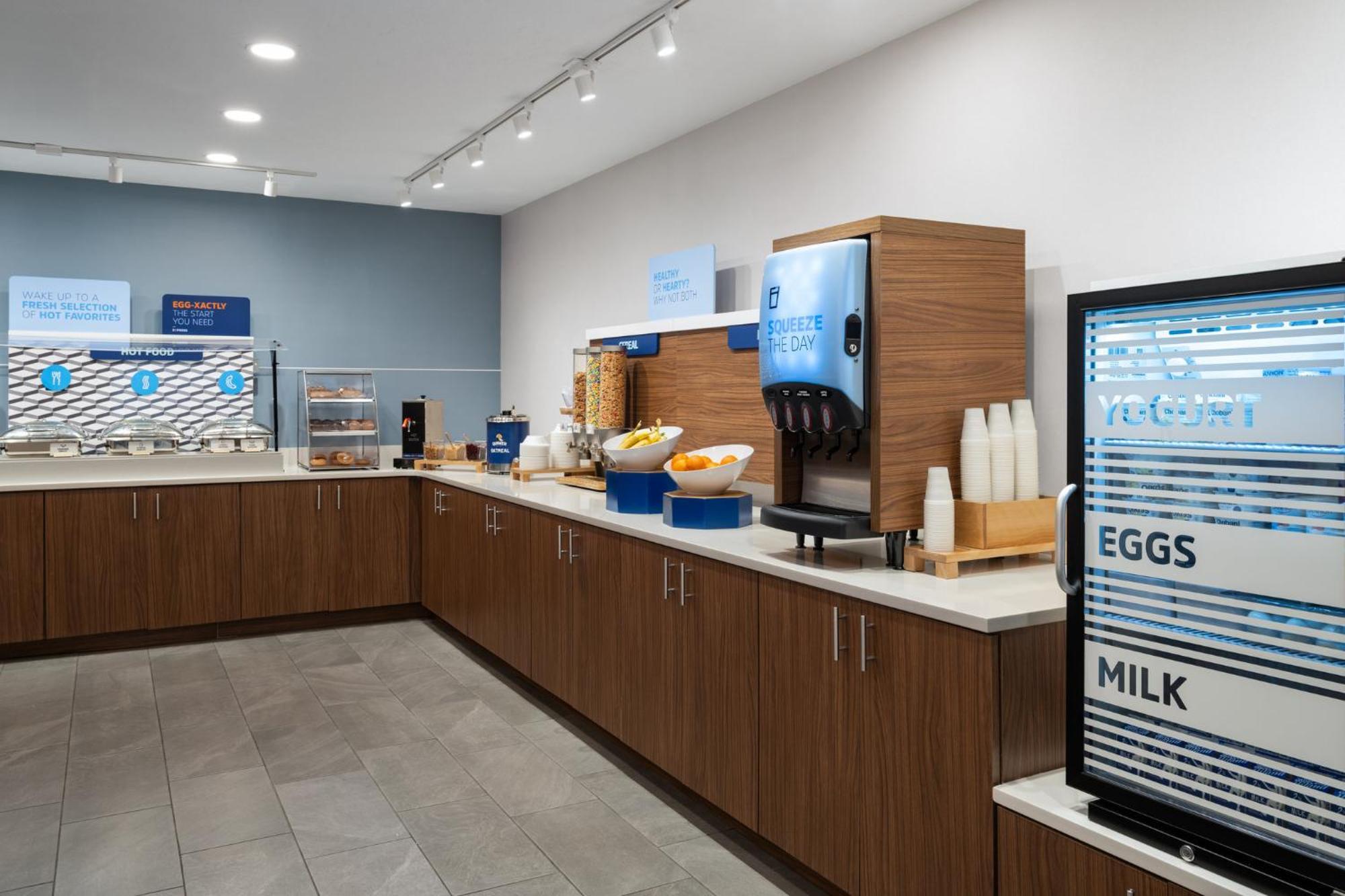 Holiday Inn Express & Suites Midwest City By Ihg Esterno foto