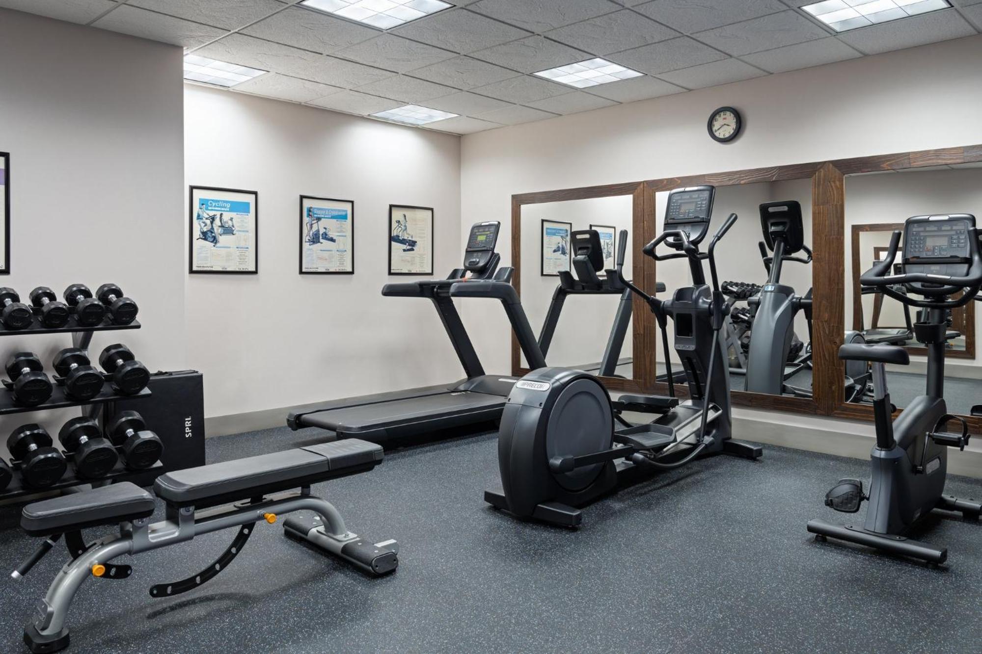 Holiday Inn Express & Suites Midwest City By Ihg Esterno foto