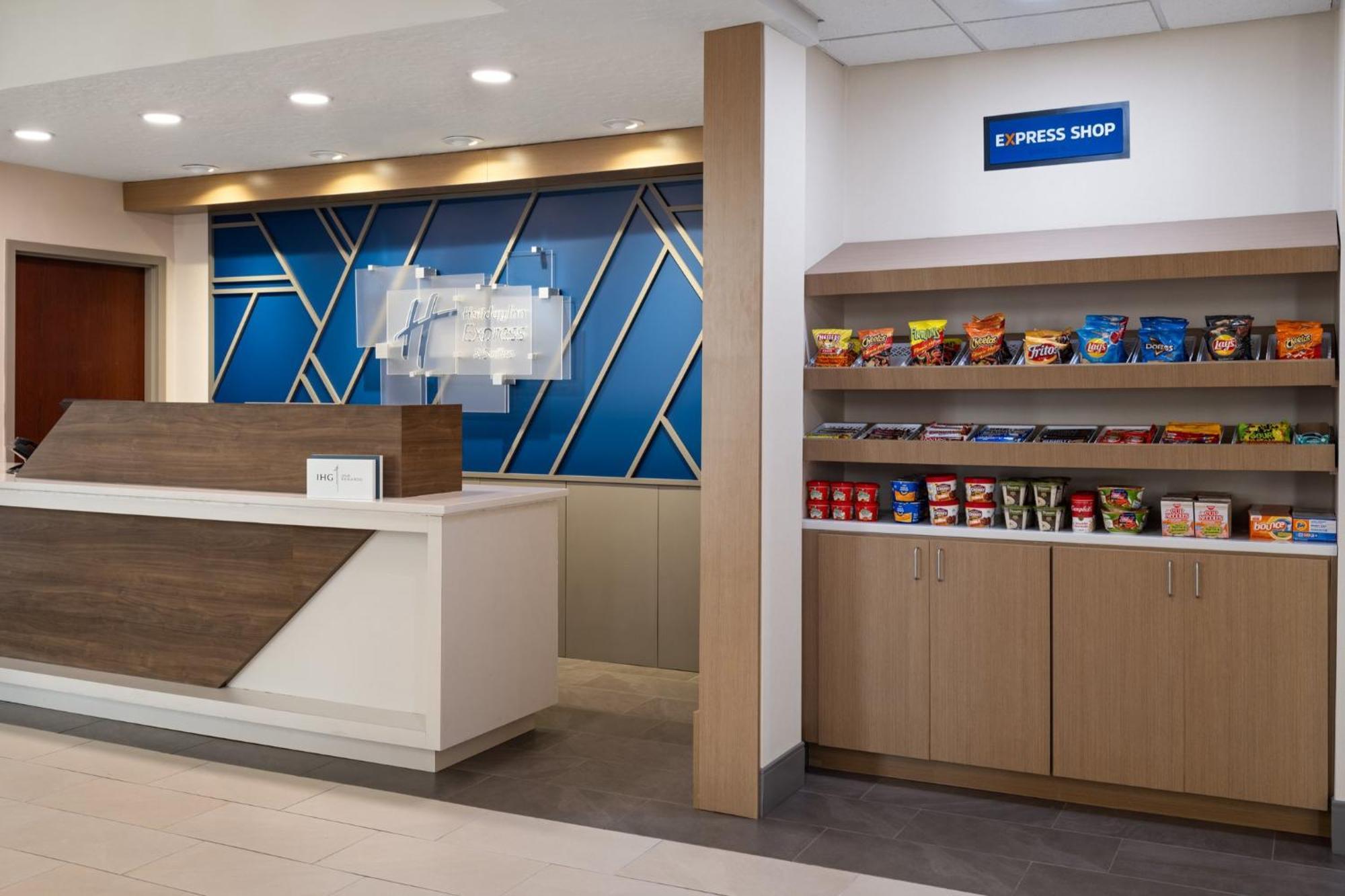 Holiday Inn Express & Suites Midwest City By Ihg Esterno foto