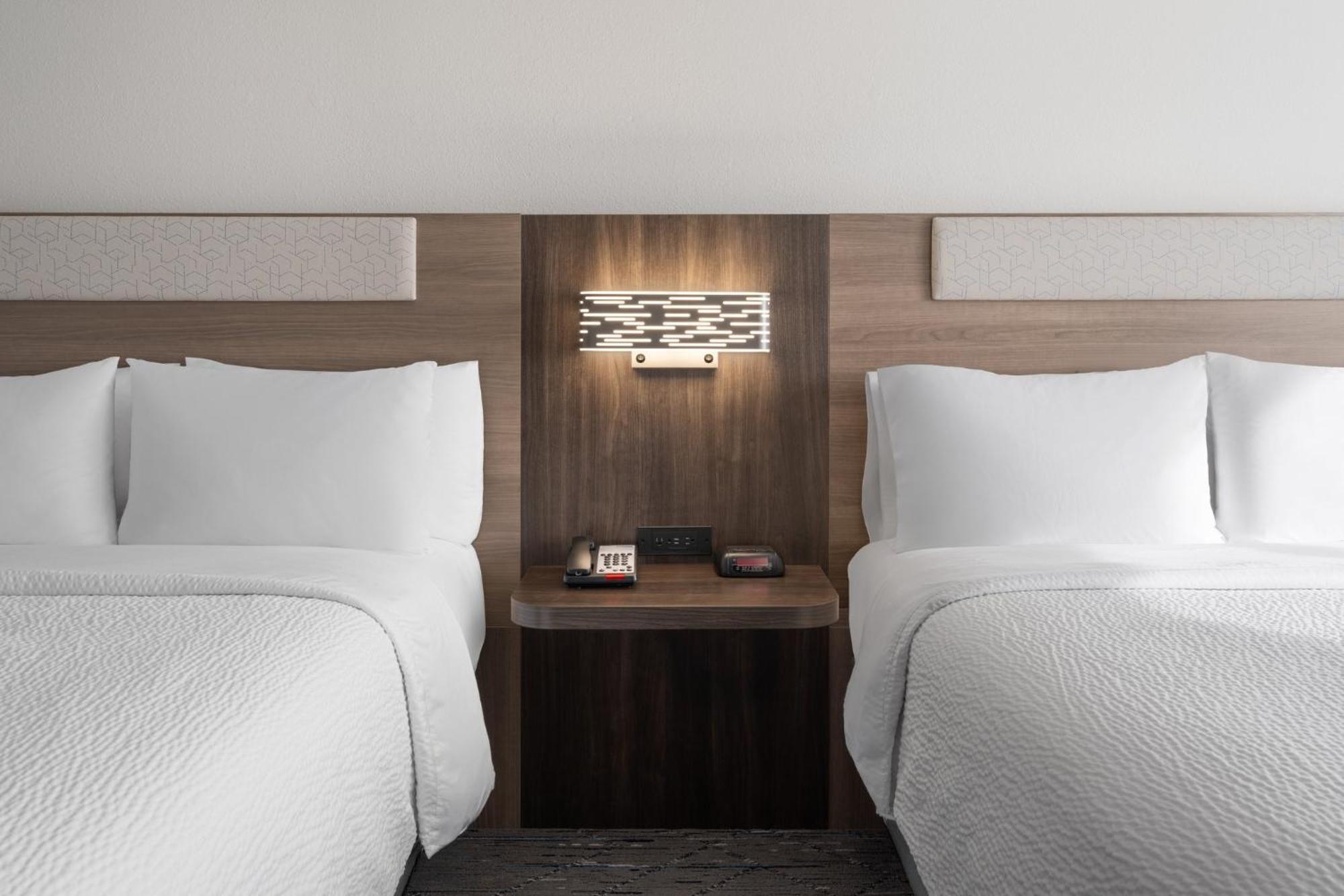 Holiday Inn Express & Suites Midwest City By Ihg Esterno foto