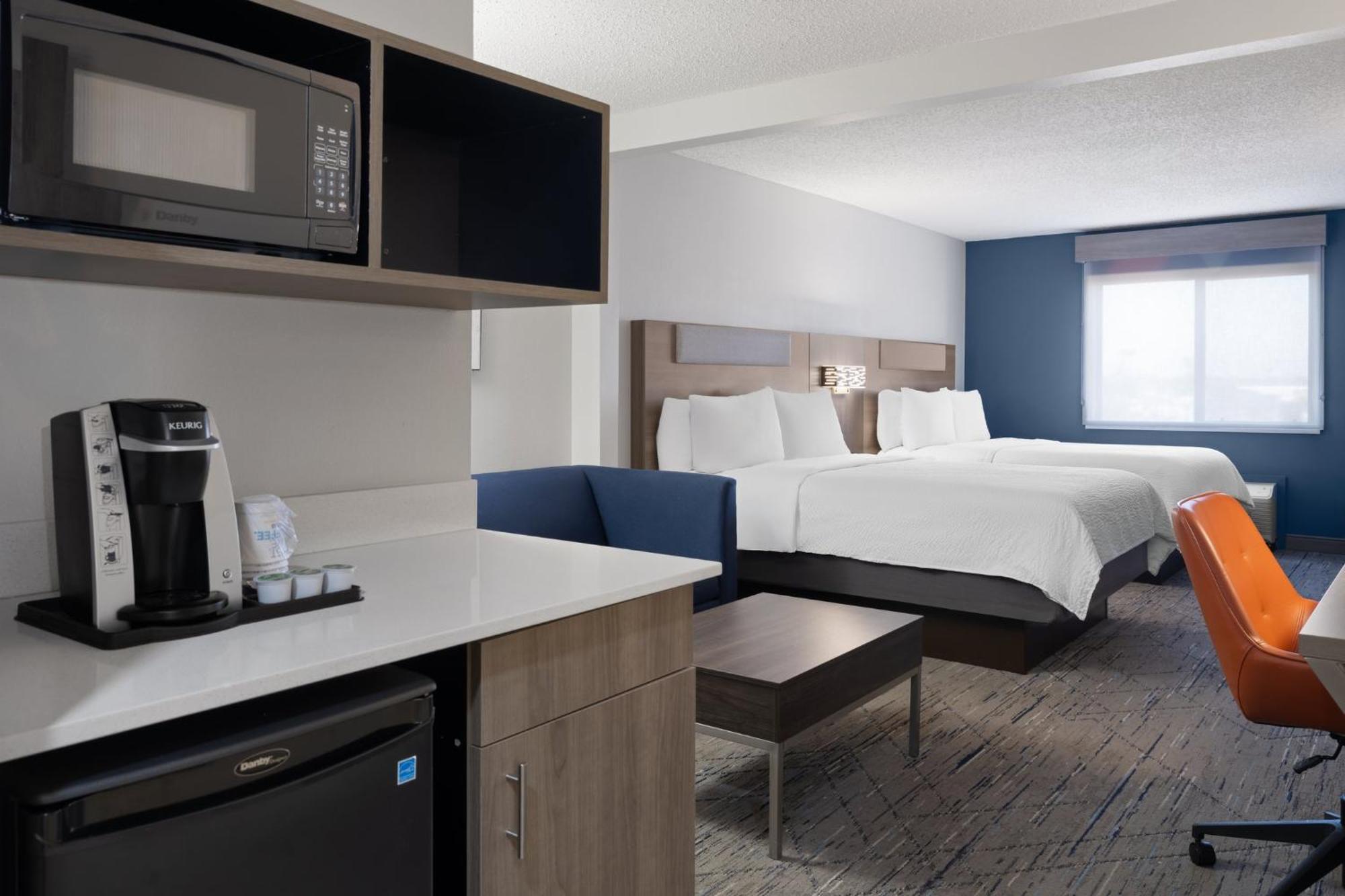 Holiday Inn Express & Suites Midwest City By Ihg Esterno foto
