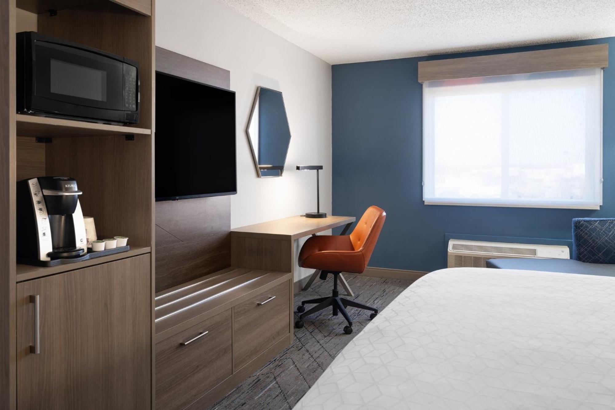Holiday Inn Express & Suites Midwest City By Ihg Esterno foto