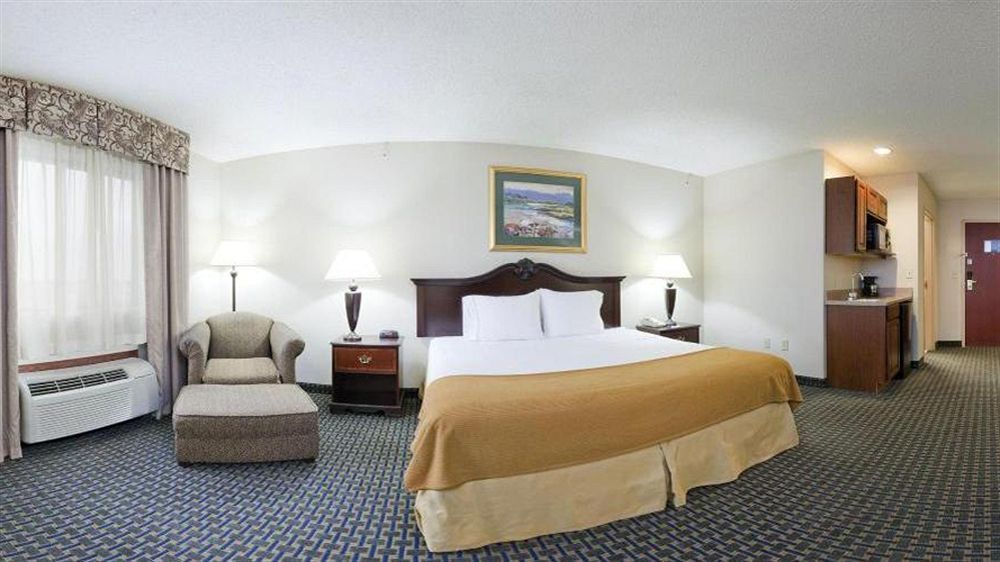 Holiday Inn Express & Suites Midwest City By Ihg Esterno foto