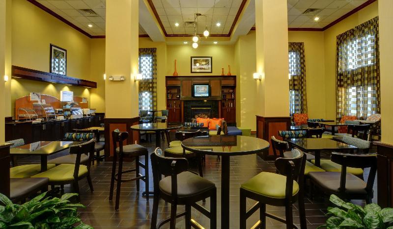 Holiday Inn Express & Suites Midwest City By Ihg Esterno foto